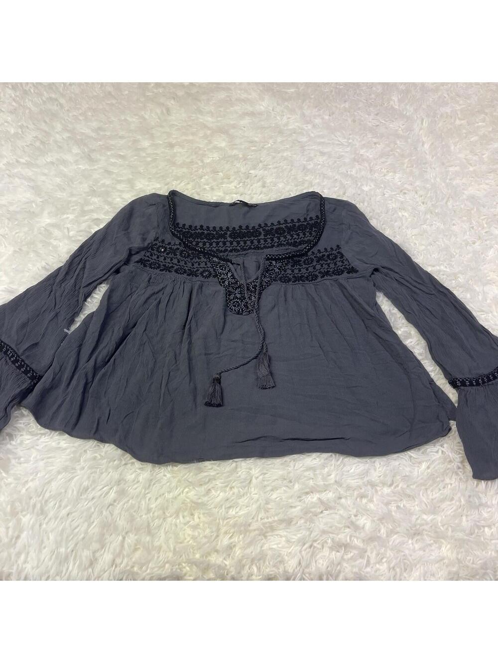 American Eagle Floral Embroidered Peasant Blouse | Small | Bohemian